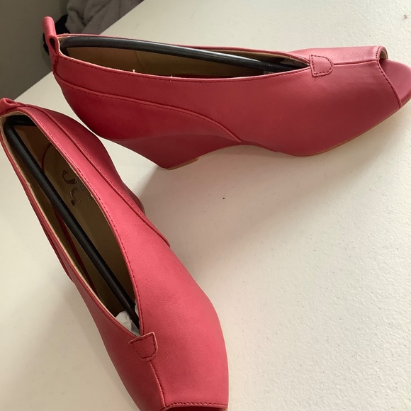 Women shoes - Picture 3 of 7